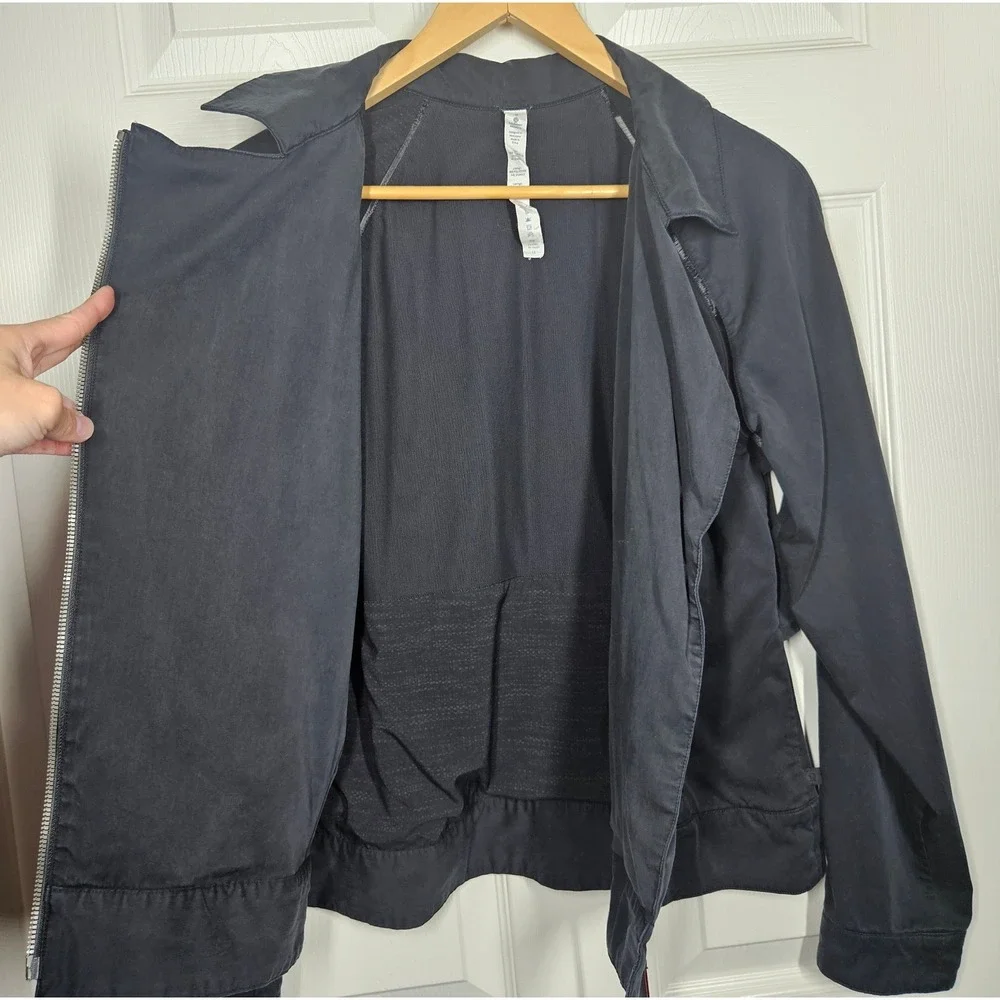 Lululemon Soft Summer Jacket Black Tencel Lyocell Moto Full Zip Size 8 Vented